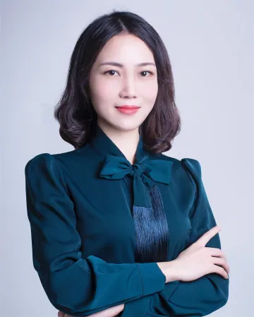 Chinese Lawyer Sara Sun