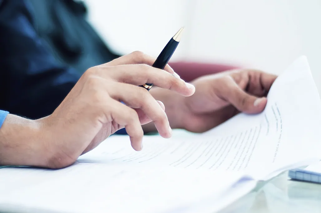 Larry Zhou Assisted a Dutch company in signing a design contract with a Chinese listed company